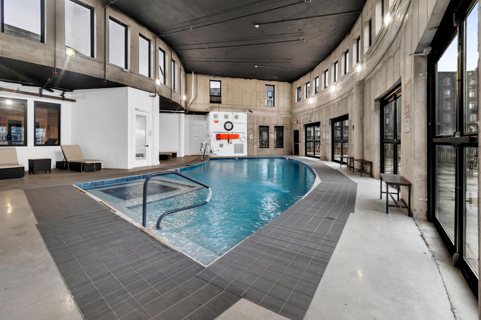 엘리자베스 Royal Oasis Indoor Pool, Free Parking, Near Nyc 아파트 외부 사진